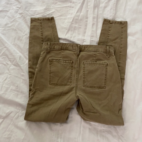 Abercrombie & Fitch women’s pocket pants. Size 25 - Picture 3 of 5